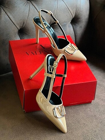 37 Beden Valentino ????? Size : 36-37-38-39-40-41