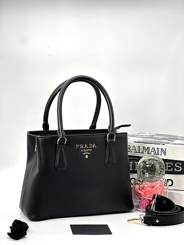  Beden Prada Pre-Owned phenix two-way handbag??? Ölçüler:??31cm ??21c