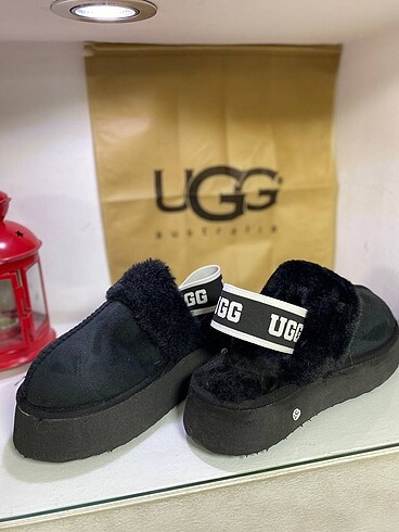 37 Beden çeşitli Renk UGG Terlik Lastikli 36-37-38-39-40????