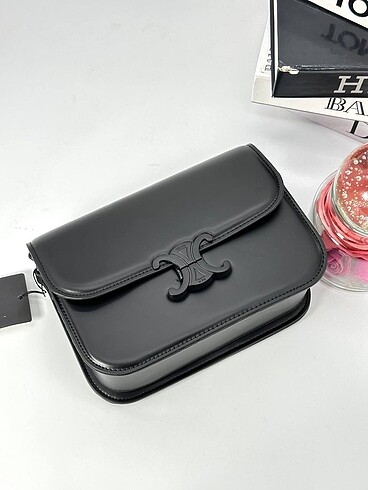 Celine Celine triomphe bag A+Quality??? Ölçüler:??23cm ??16cm