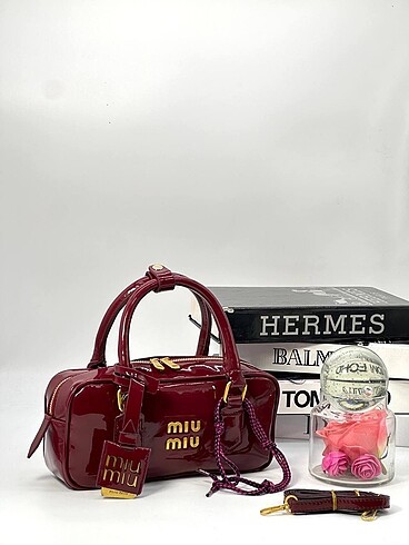 Miu Miu MIU MIU arcadia bag??? Ölçüler:??28cm??13cm?
