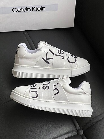 38 Beden Calvin Klein : 36-37-38-39-40
