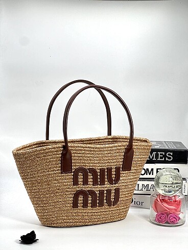Beden MIU MIU woven strav hand bag!??? Ölçüler:??43cm??21cm?