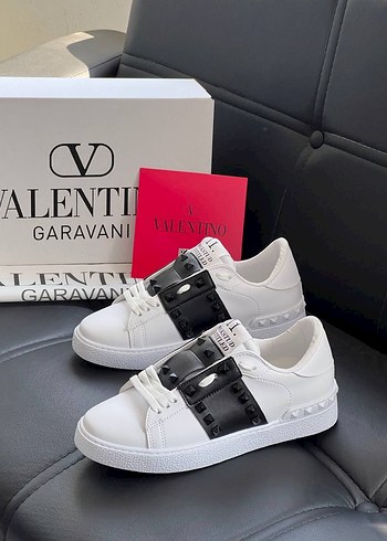 Valentino Garavani Beyaz Sneakers