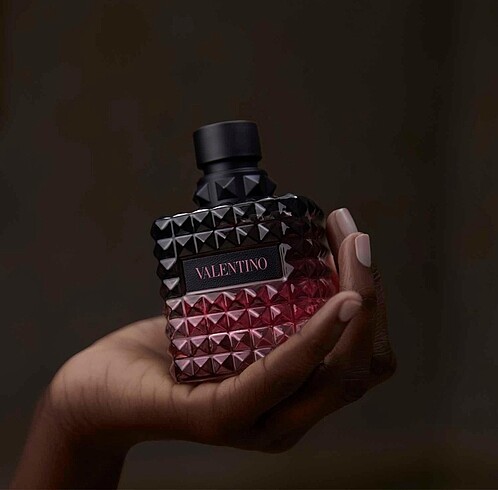 Valentino Donna Born İn Roma İntense 10 ml