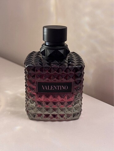Beden Valentino Donna Born İn Roma İntense 10 ml