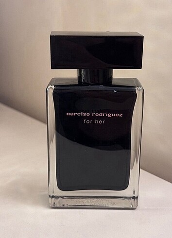 Beden Renk Lancome İdole Narciso Rodriguez For Her Edt Prada Paradoxe 10 ar
