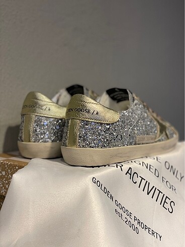 37 Beden siyah Renk GOLDEN GOOSE SUPERSTAR