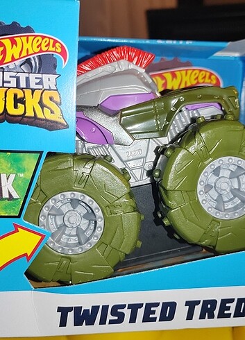  Beden Hotwheels Monster Trucks Marvel Hulk 