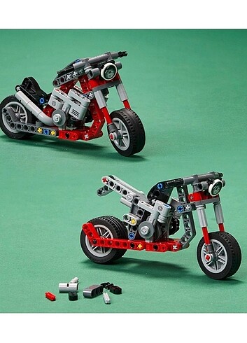 Diğer LEGO® Technic Motosiklet 42132 