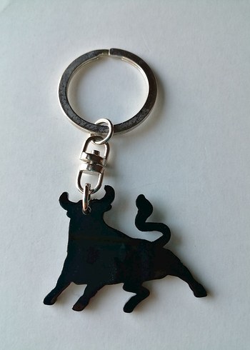 Tokalı Siyah Boğa Figürlü Anahtarlık - Görsel 2