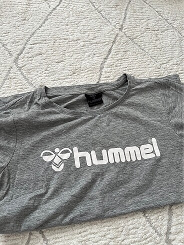 s Beden gri Renk Orjinal marka hummel