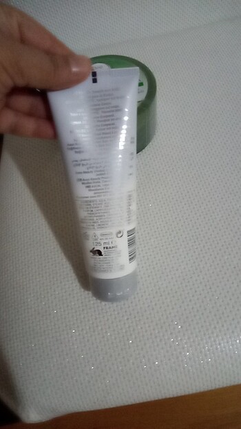 Beden Renk Alovera jeli ve avon peecevie losyon