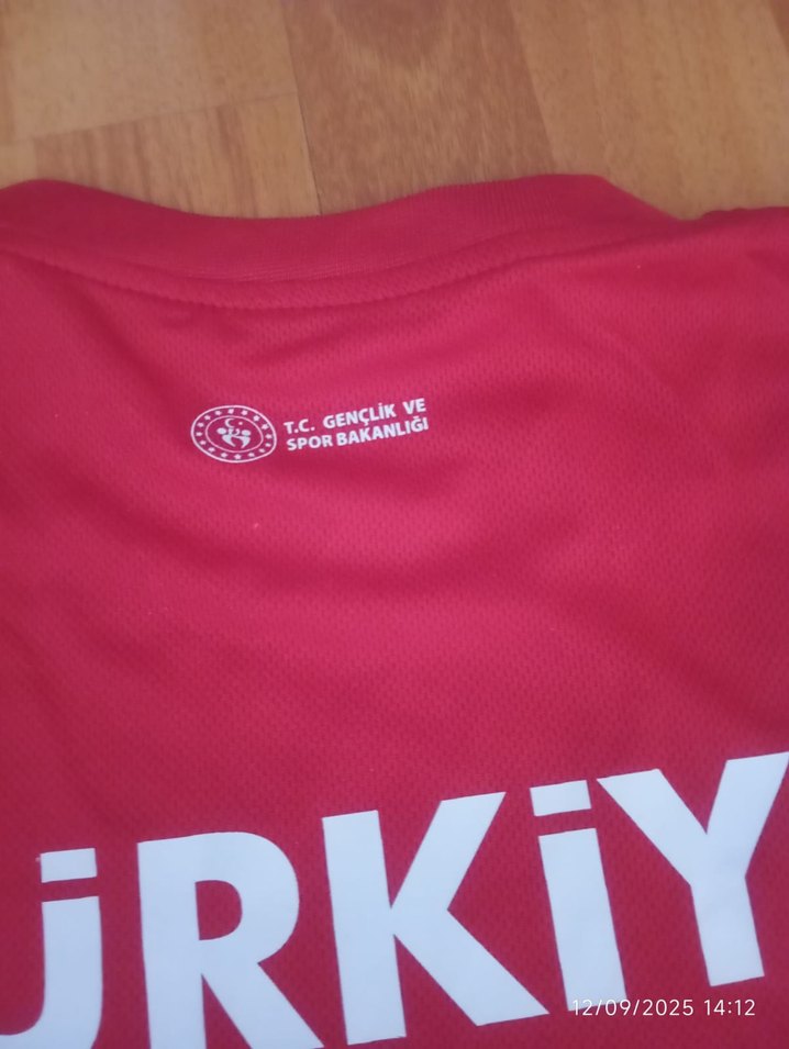 Kırmızı Erkek Bisiklet Yaka Kısa Kollu Tişört - Görsel 3