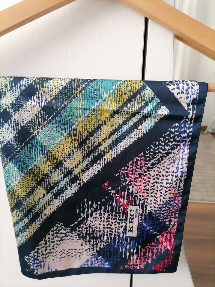 Kadın Çok Renkli Pliseli Modern fular - Görsel 2