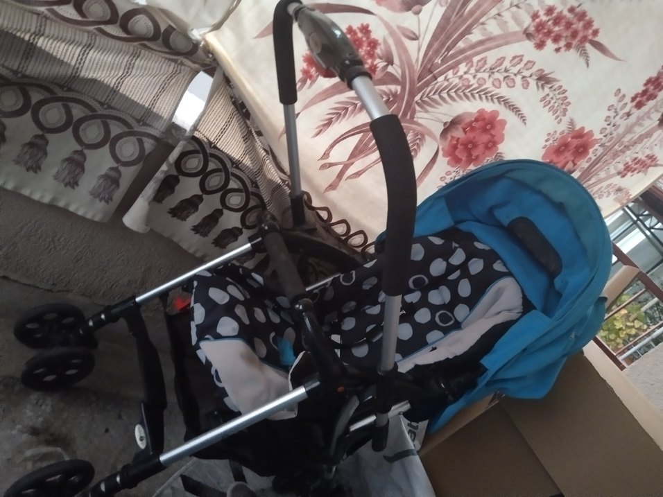 Mavi ve Gri Bebek Arabası - Görsel 2