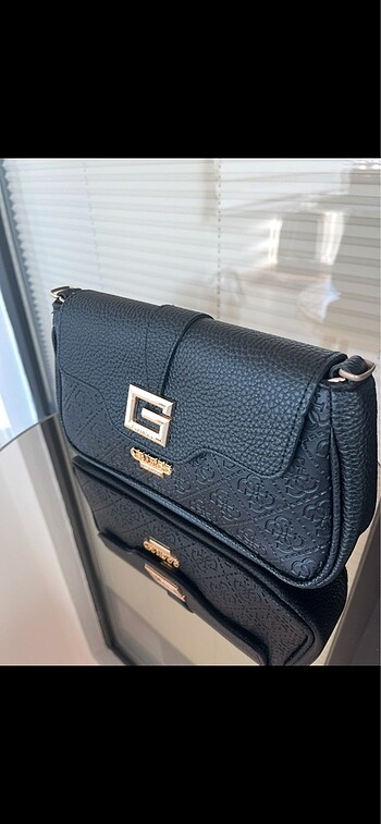 Diğer GUESS BAGET