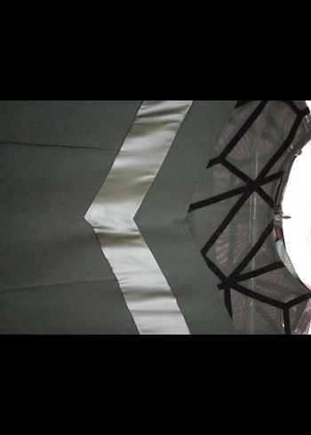 Siyah V Yaka Gotik Midi Elbise - Görsel 3