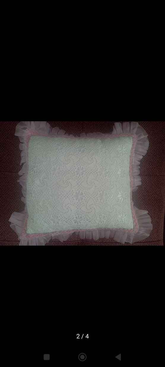 Pembe Nakışlı Fırfırlı Yastık Kılıfı Seti el işi - Görsel 2