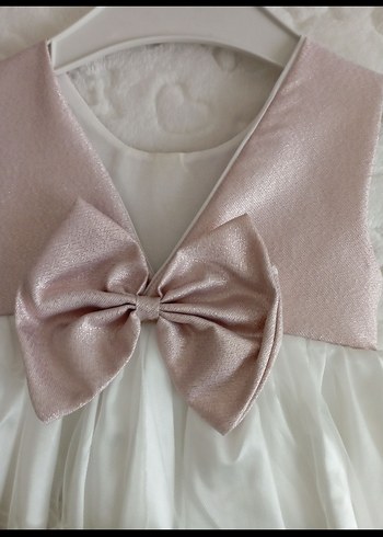 Kız Çocuk Beyaz Dantel Elbise ve Taç - Görsel 3