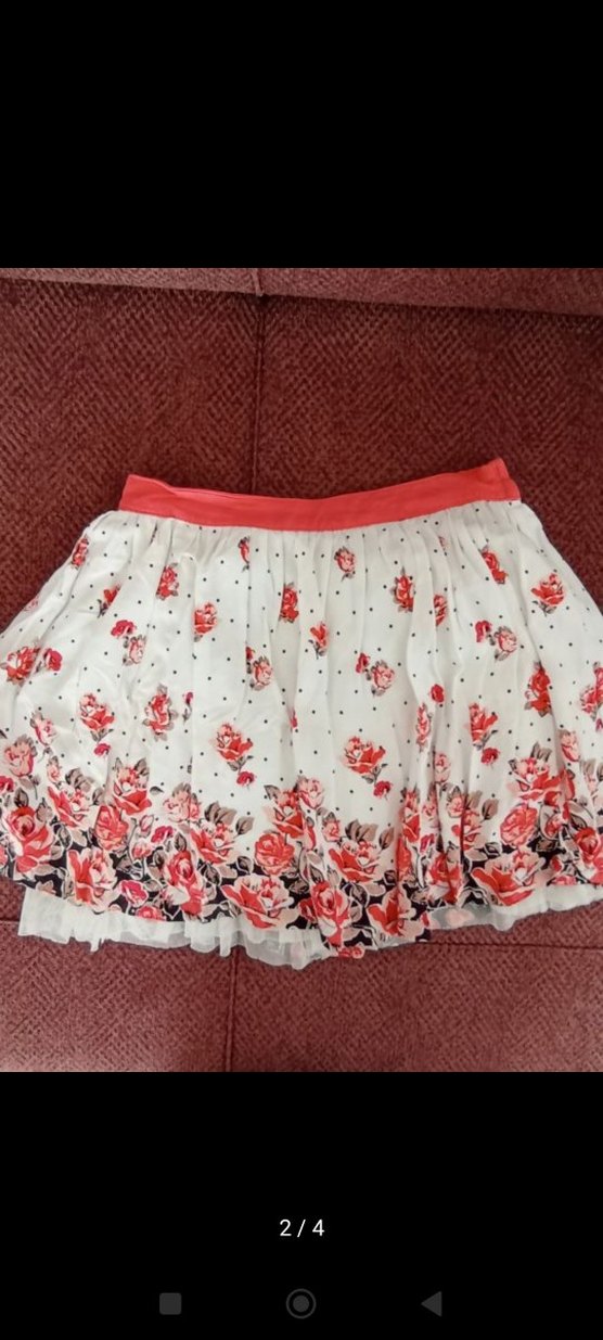 Nakışlı, düğmeli, beyaz kız çocuk yeleği ve eteği - Görsel 2