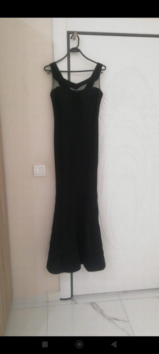 V Yaka Siyah Midi Gece Elbisesi - Görsel 2