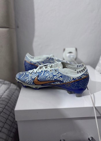 Seramik Baskılı Bağcıklı Erkek Futbol Ayakkabısı - Görsel 5