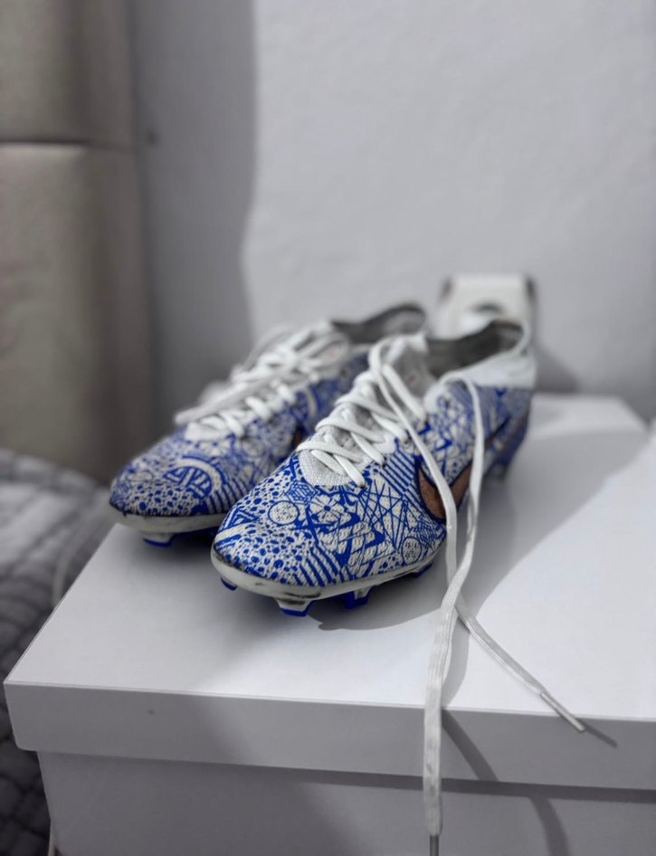 Seramik Baskılı Bağcıklı Erkek Futbol Ayakkabısı - Görsel 2