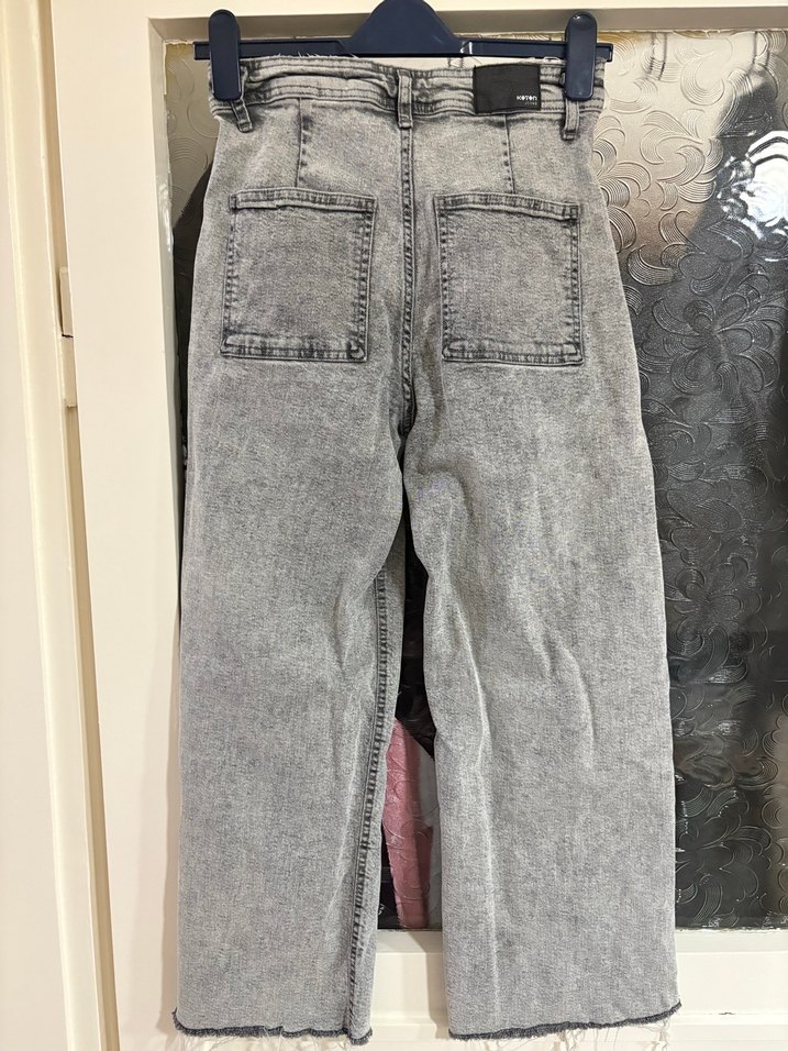 Gri Batik Desenli Düğmeli Kadın Jean - Görsel 2