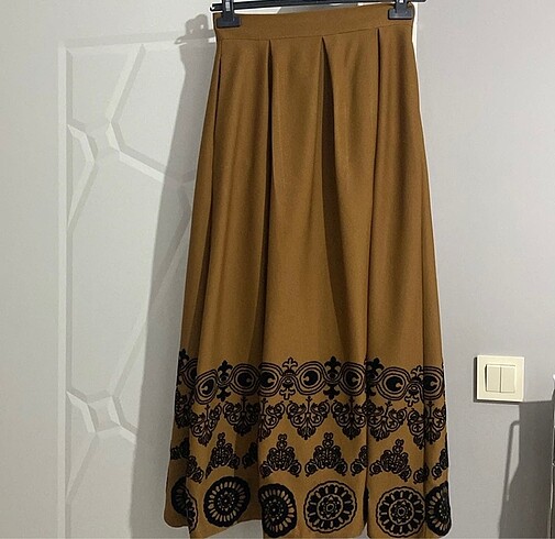 Hardal rengi cepli fermuarlı etek