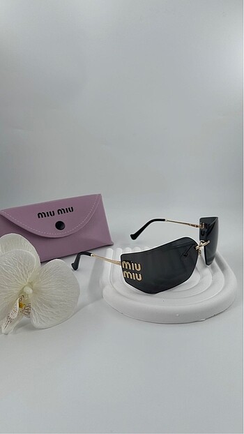Miu Miu Gözlük