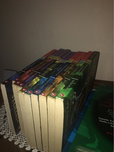 Canavar peşinde 10 adet kitap