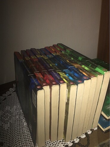 Beden Canavar peşinde 10 adet kitap