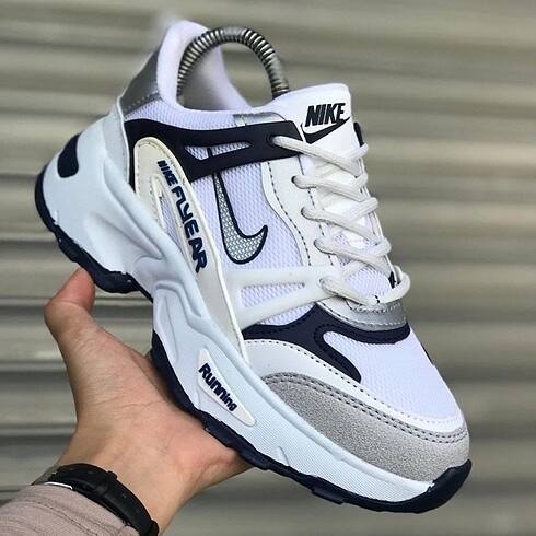 Nike fly