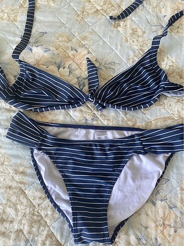 l Beden Bikini takımı