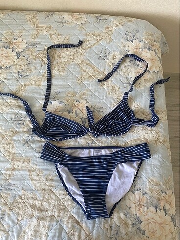 Diğer Bikini takımı