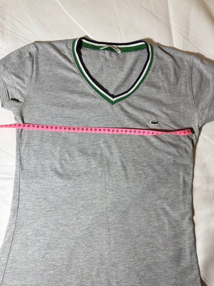 Lacoste V Yaka Gri Tişört  - Görsel 3