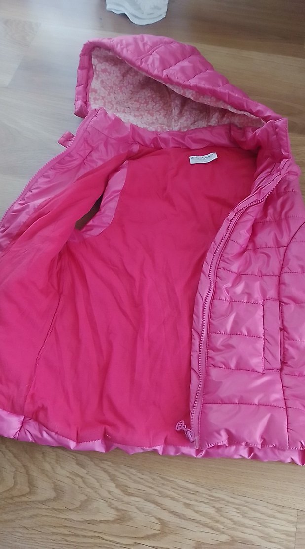 Kız Çocuk Parlak Pembe Kapüşonlu Yelek - Görsel 4