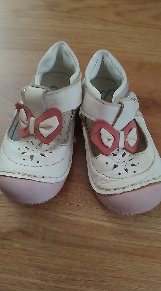 Kız Bebek Beyaz Tokalı İlk Adım Ayakkabısı - Görsel 3