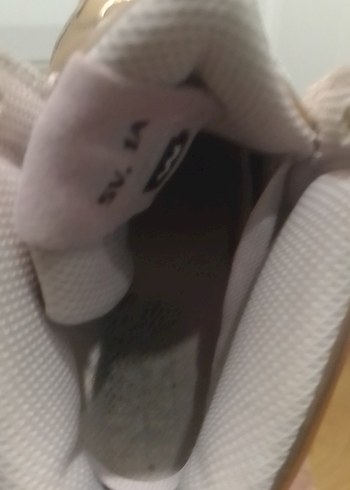 Bej Parlak Metalik çocuk spor ayakkabı - Görsel 4