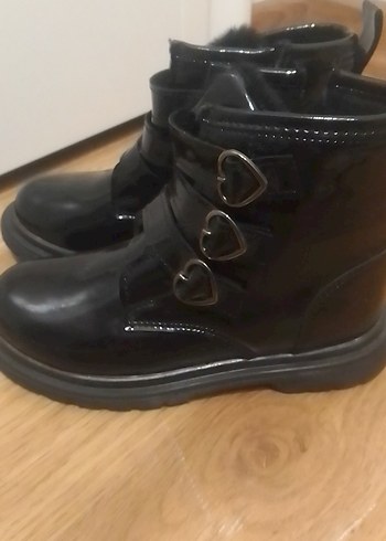 çocuk Siyah Rugan Tokalı Gotik Bot - Görsel 3