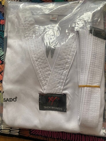 Taekwondo kıyafeti takımı