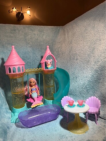 Barbie Dreamtopia Chelsea Denizkızı Şatosu