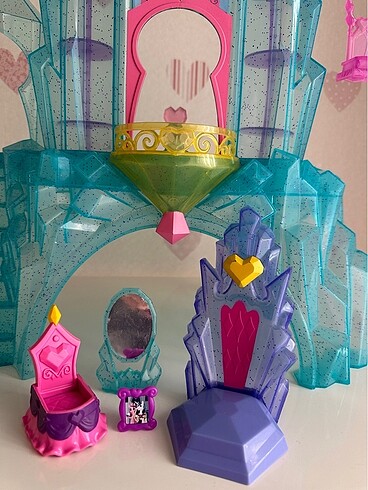 MyLittlePony Kristal İmparatorluk Şatosu