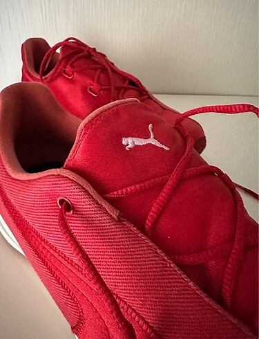 38 Beden kırmızı Renk Puma Mahanuala Sneaker