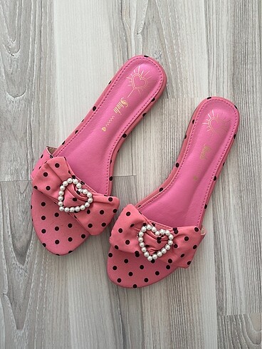 Shein cuccoo terlik