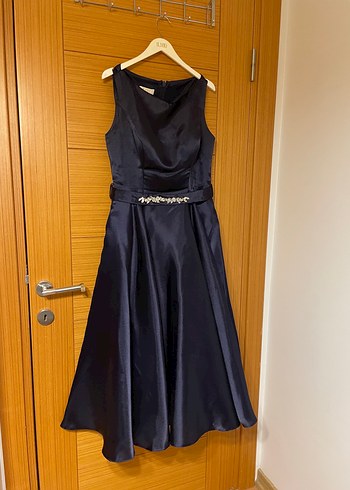 İlmio Parlak Lacivert Taşlı Saten Midi Abiye - Görsel 6