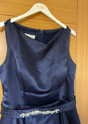 İlmio Parlak Lacivert Taşlı Saten Midi Abiye - Görsel 8