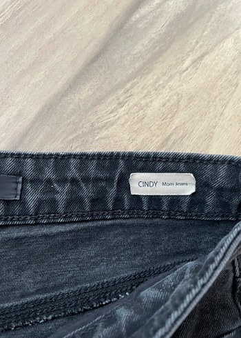 Mavi Cindy Mom Jean Kadın Kot Pantolon - Görsel 5