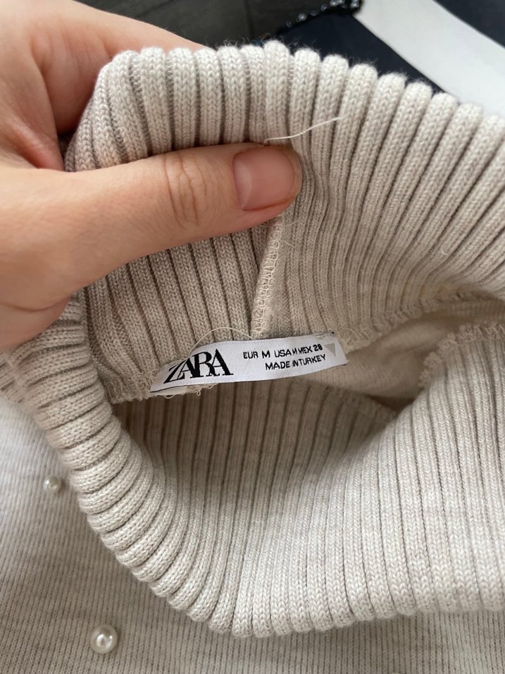 Zara İnci Detaylı Beyaz Kolsuz Boğazlı Triko Elbise - Görsel 3